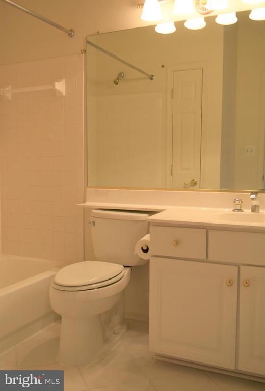 Building Photo - 8933 Royal Astor Way