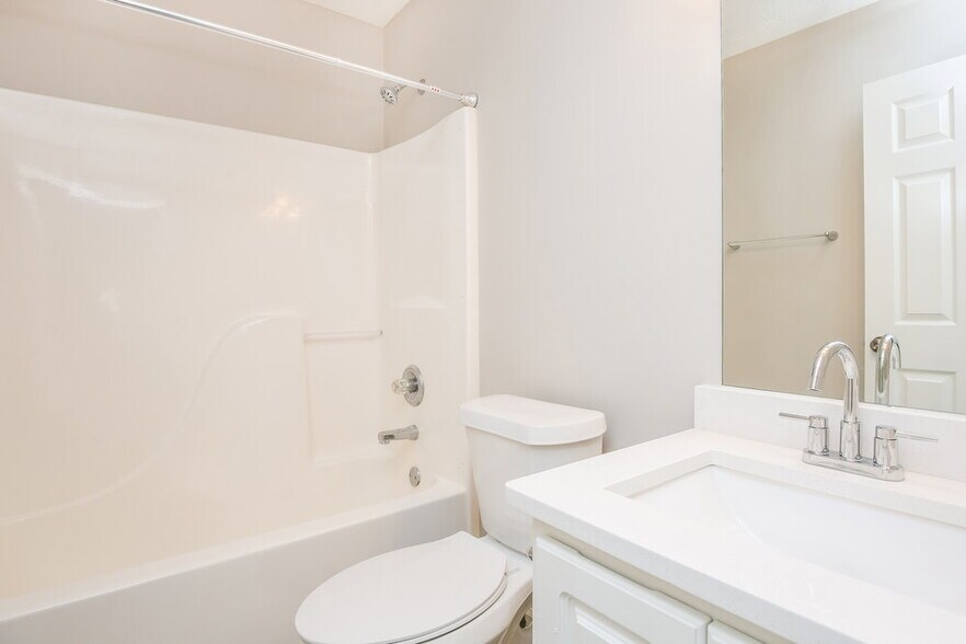 Building Photo - 3470 Garden Mist Cir