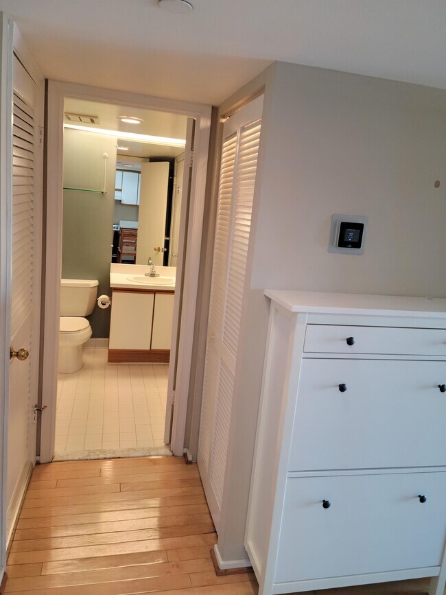 Building Photo - 1401 17th St NW