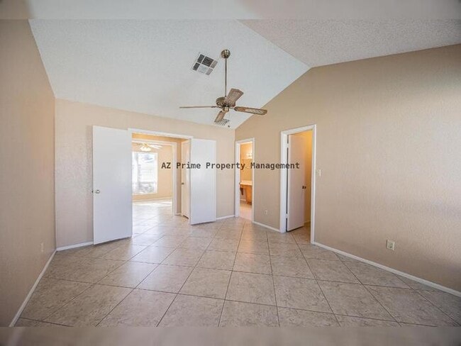 Building Photo - 1308 W Marlboro Dr