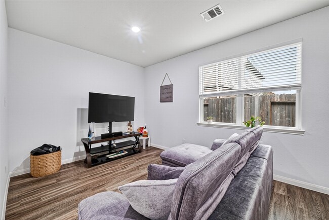 Building Photo - 5807 Flinders River Trl