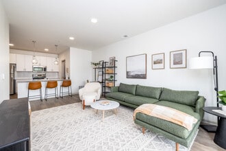 Building Photo - Edgewater Apartments and Townhomes