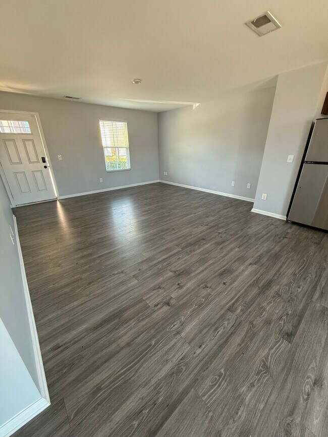 Primary Photo - 704 Braeswood St