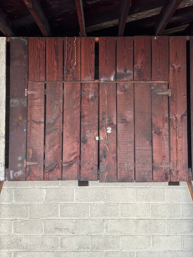 Building Photo - Chevy Chase, 719-729