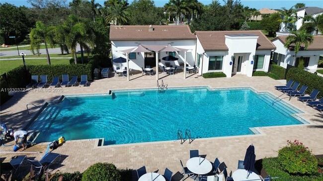 Building Photo - 4862 Navali Dr