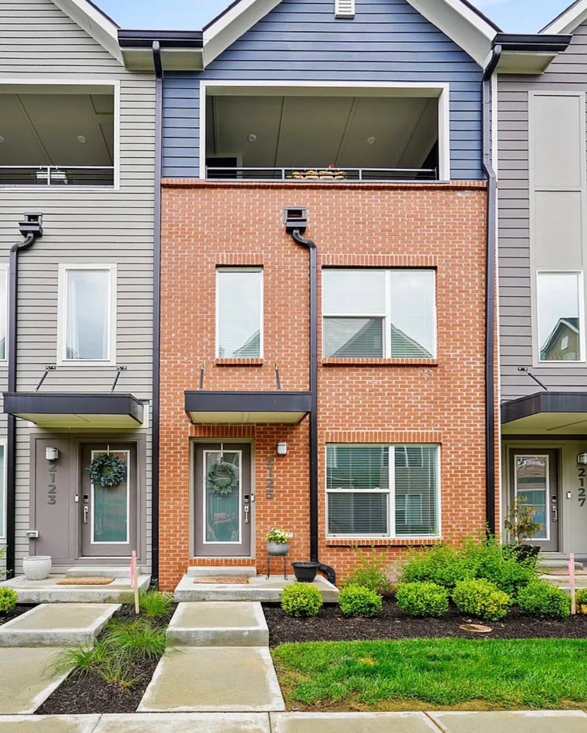 Building Photo - 2125 Coretta Way