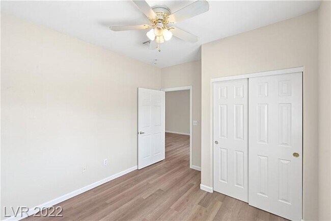 Building Photo - 2 Bed 2 Bath Green Valley Downstairs Condo