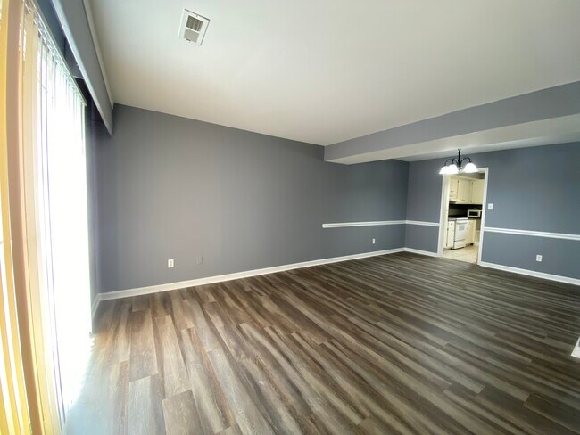 Building Photo - 401 Advocate Ct