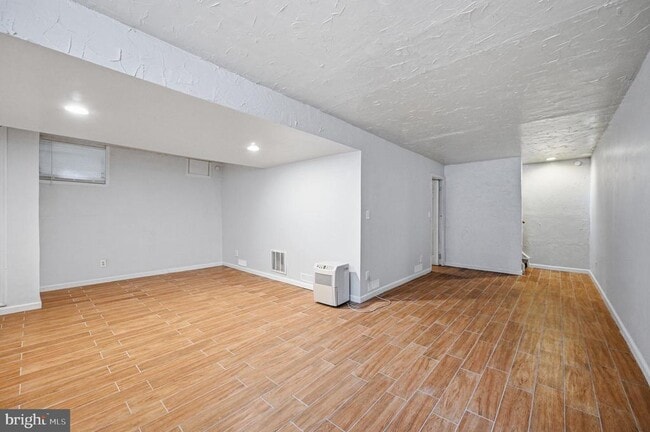 Building Photo - 10609 Oxford Ct