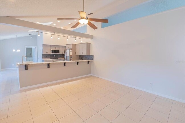 Building Photo - 3908 Rosedale Dr