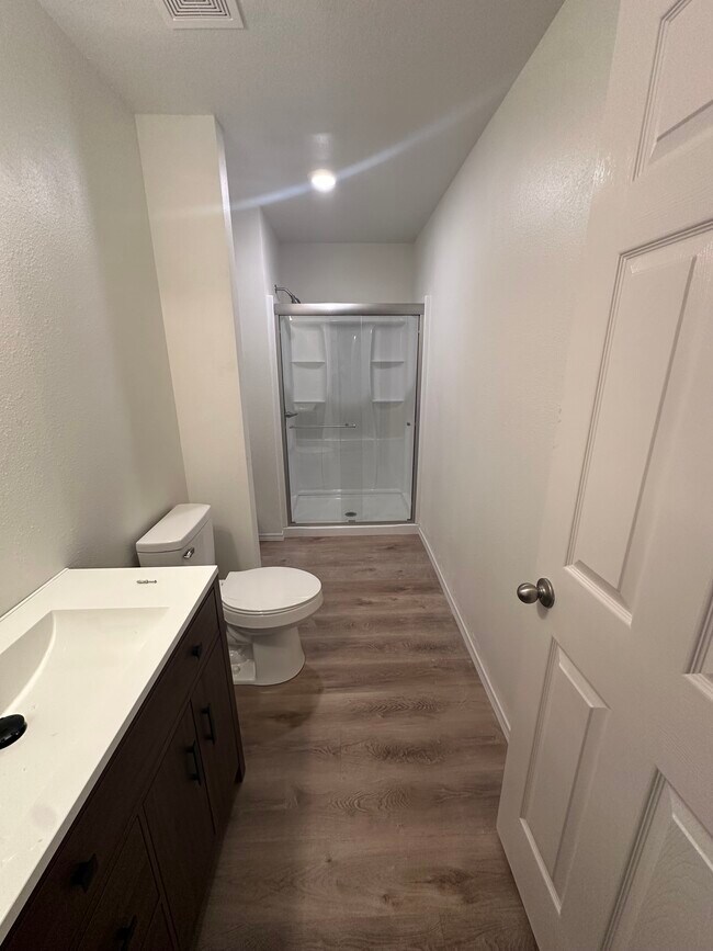 Building Photo - 3127 N Kensington Ct