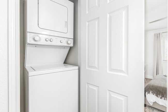 Building Photo - 8260 E Arabian Trail