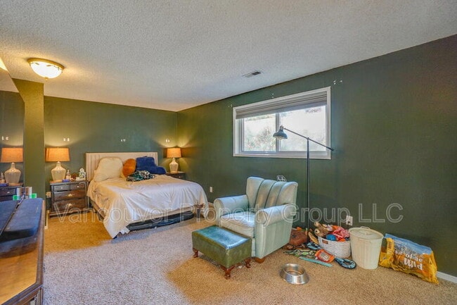 Building Photo - 4901 NE 47th Ave