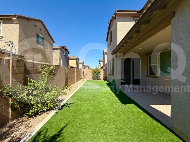 Building Photo - 2438 E Warbler Rd