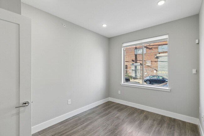 Building Photo - 1845 A St