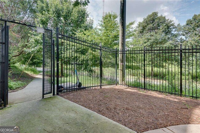 Building Photo - 821 Ralph McGill Blvd NE