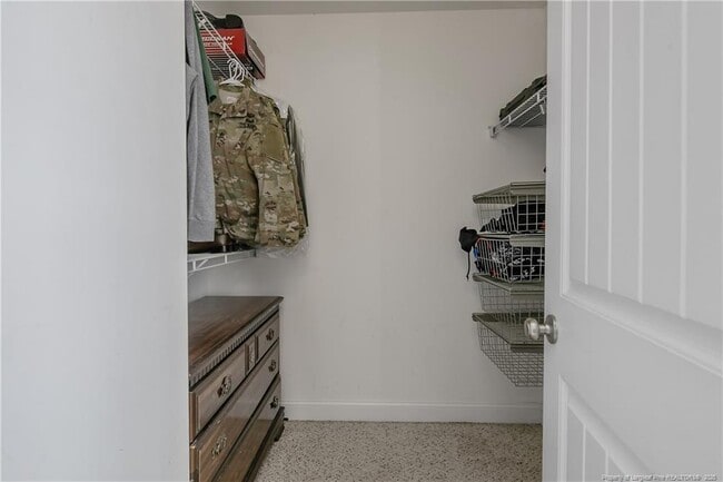 Building Photo - 688 Stonebriar Ave