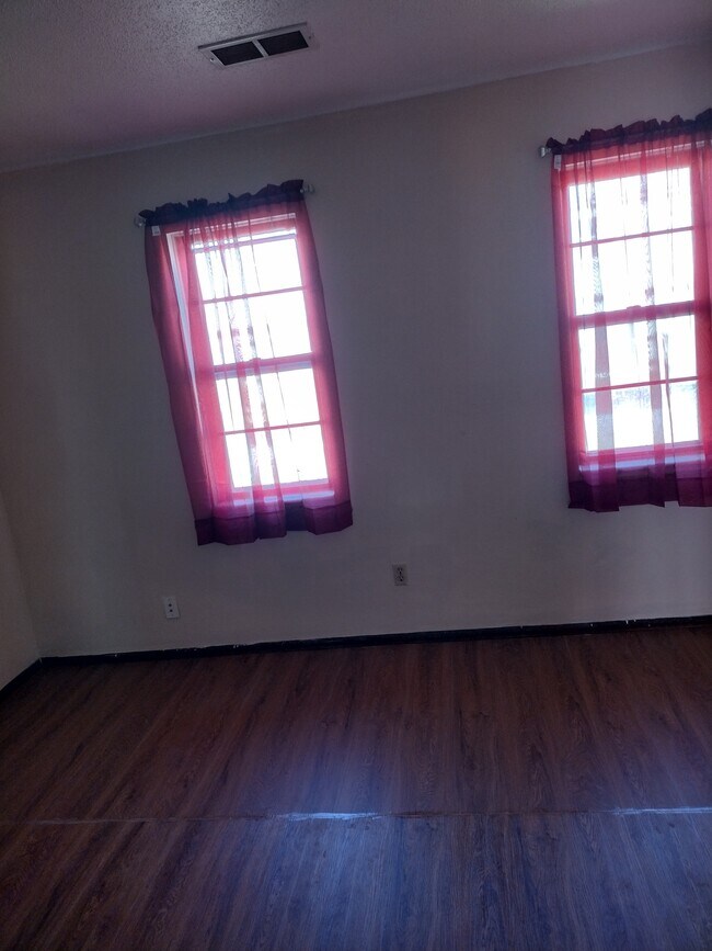 Building Photo - 11619A Food Ln