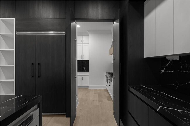 Building Photo - 409 Thunder Rd