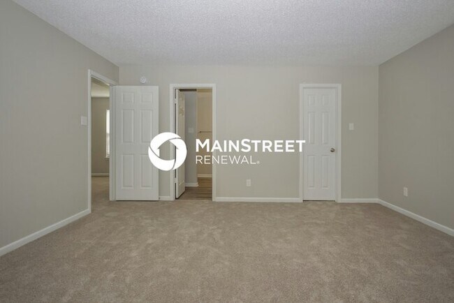 Building Photo - 4 Bedroom Pet-Friendly Home in Plainfield, IN with Main Street Renewal