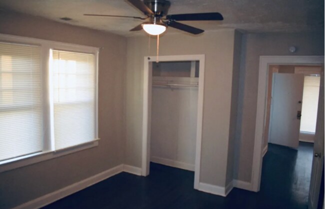 Building Photo - 4431 The Paseo