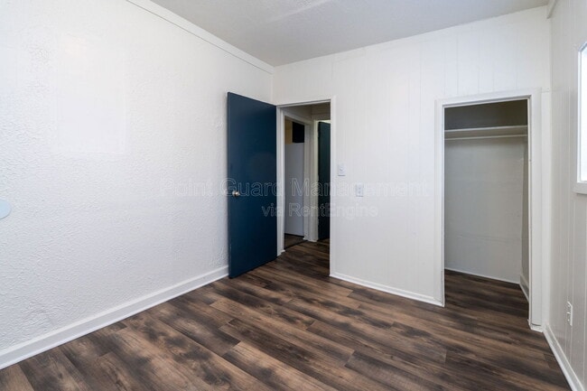 Building Photo - 1160 S Richmond Ave