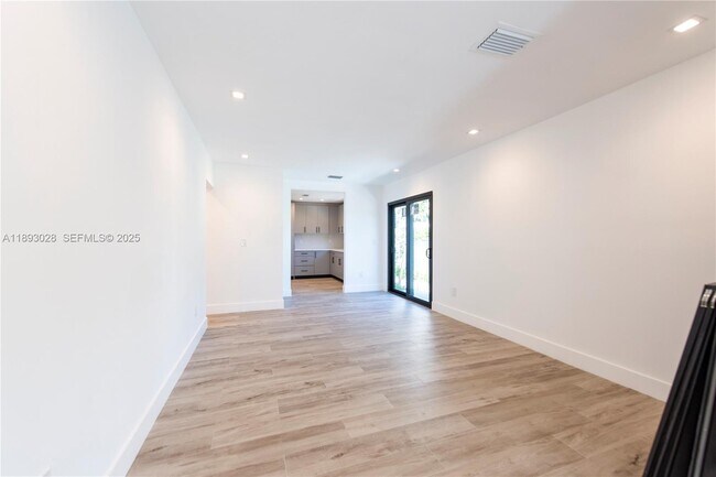 Building Photo - 764 NW 36th Ave