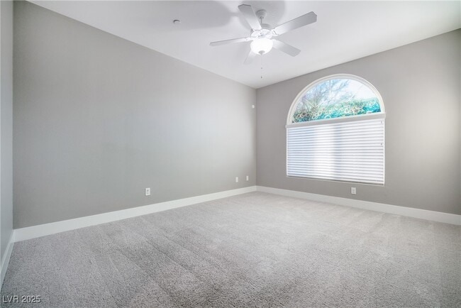 Building Photo - 11890 Tevare Ln