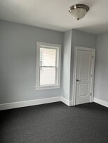 Building Photo - 653 Broadway St