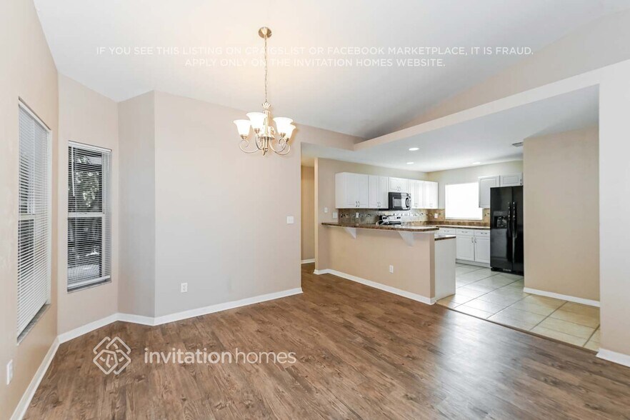 Building Photo - 137 Zenith Cir