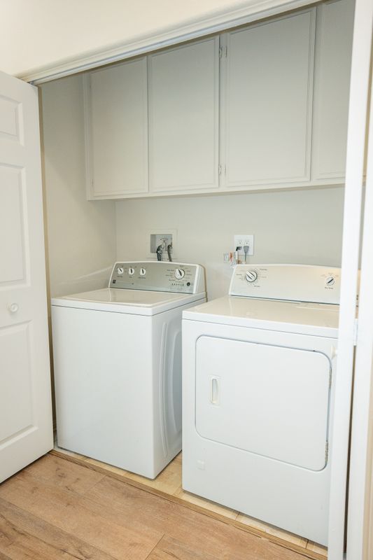 Building Photo - 26604 Marigold Ct