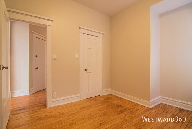 Building Photo - 1548 N Homan-1-3