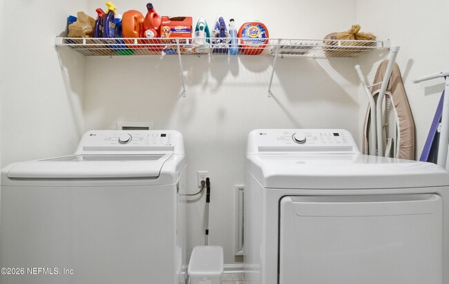 Building Photo - 7662 Merchants Way