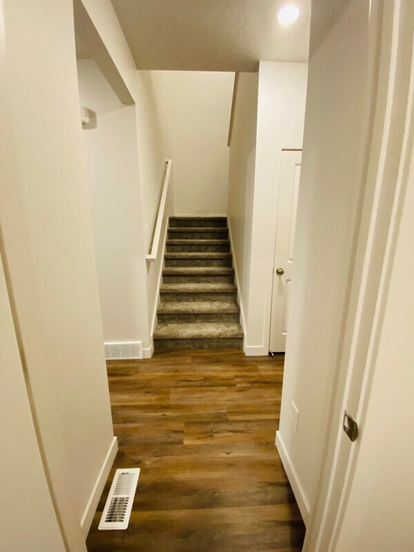 Building Photo - 7397 S Olivine River Ln