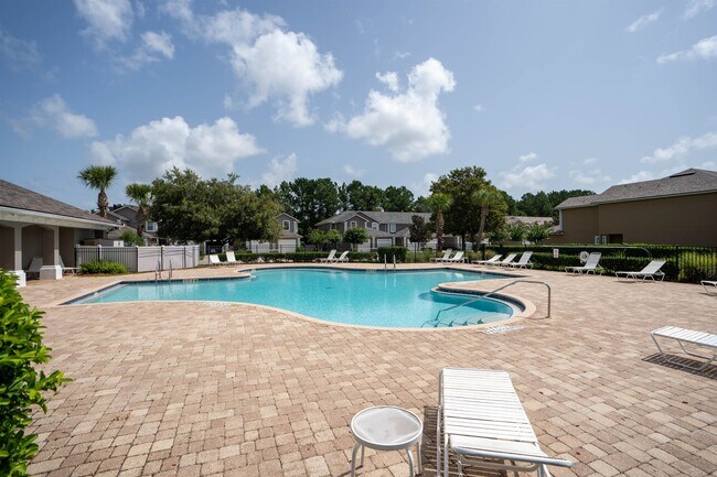 Building Photo - 313 Scrub Jay Dr