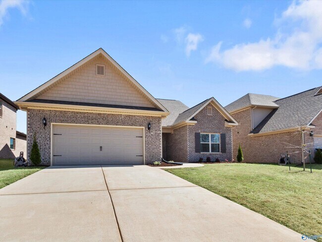 Building Photo - 209 Allegro Cir
