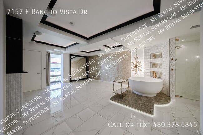 Building Photo - 7157 E Rancho Vista Dr