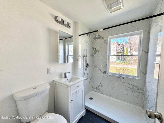 Building Photo - 46 North St