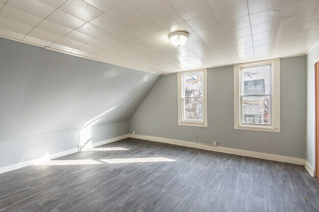 Building Photo - 2917 N 13th St
