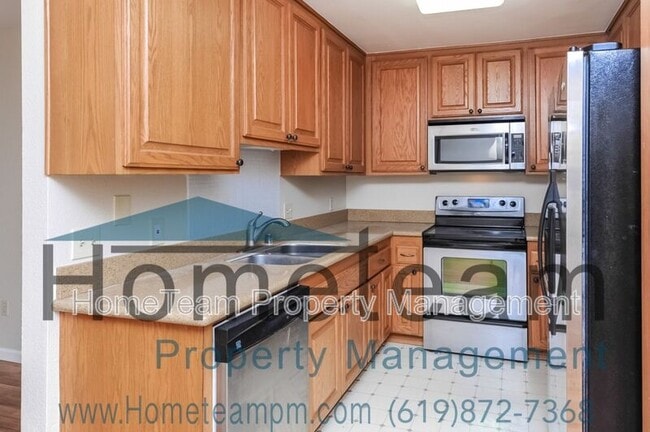 Building Photo - 13613 Comuna Dr