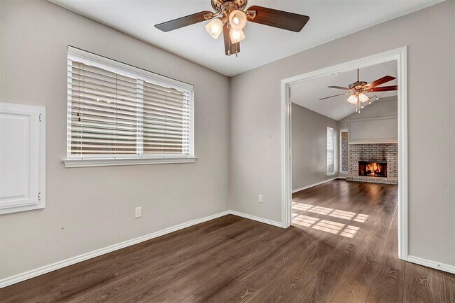 Building Photo - 3 Cedar Elm Cir