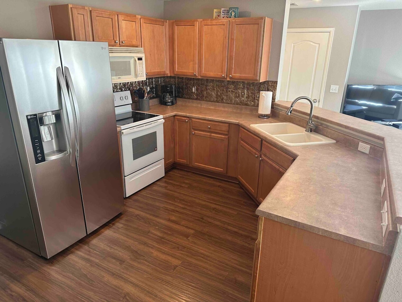 Building Photo - 12810 Roosevelt Ln