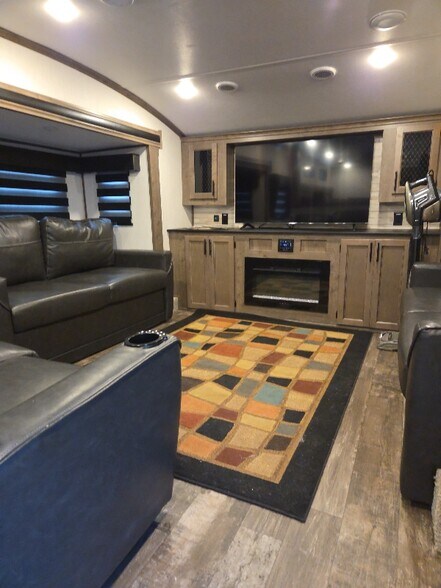 Building Photo - 5857 J B Hines Rd