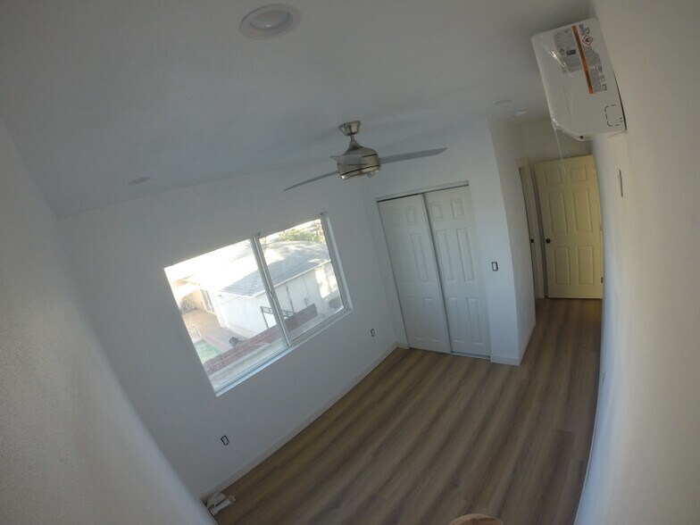 Building Photo - 6002 Hazelbrook Ave