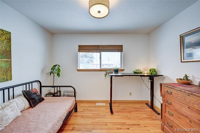 Building Photo - 502 Park Ln