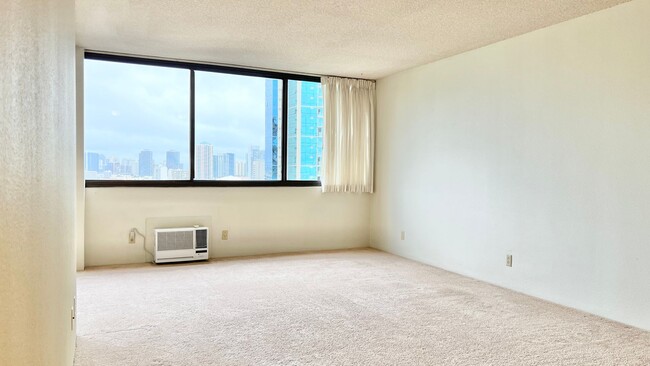 Building Photo - 55 S Kukui St