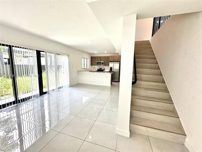 Building Photo - 1163 NW 2nd St