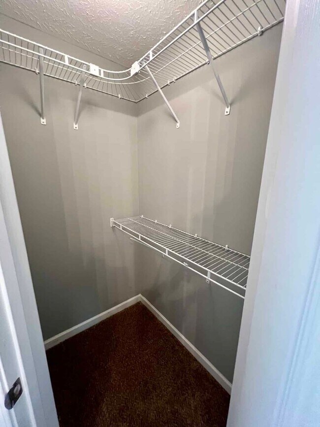 Building Photo - 3 Bed 2 Bath Brick Ranch *Fenced Backyard* in Christiana