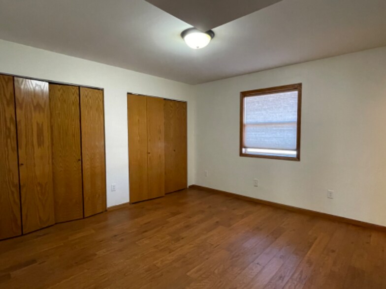 Building Photo - 1610 N Hume Ave