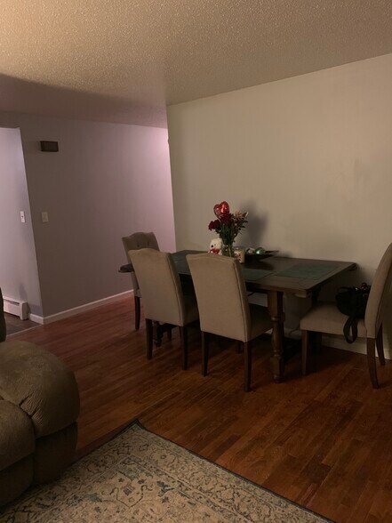 Eat in dinning area - 23 Lownds Dr